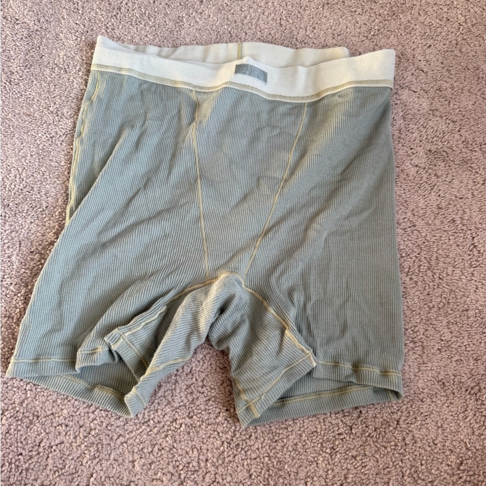 skims boxer shorts